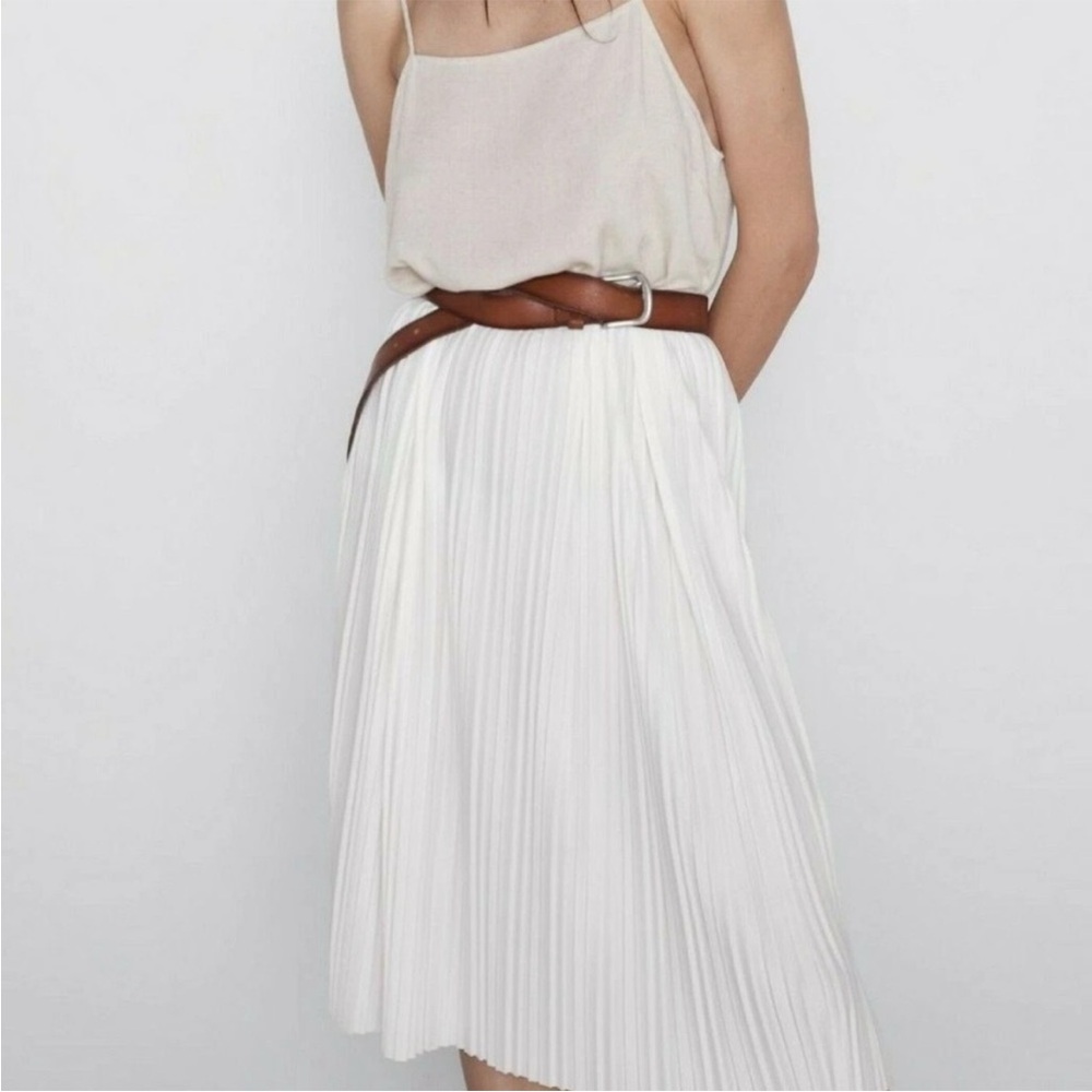 Zara Elegant White Pleated Dress